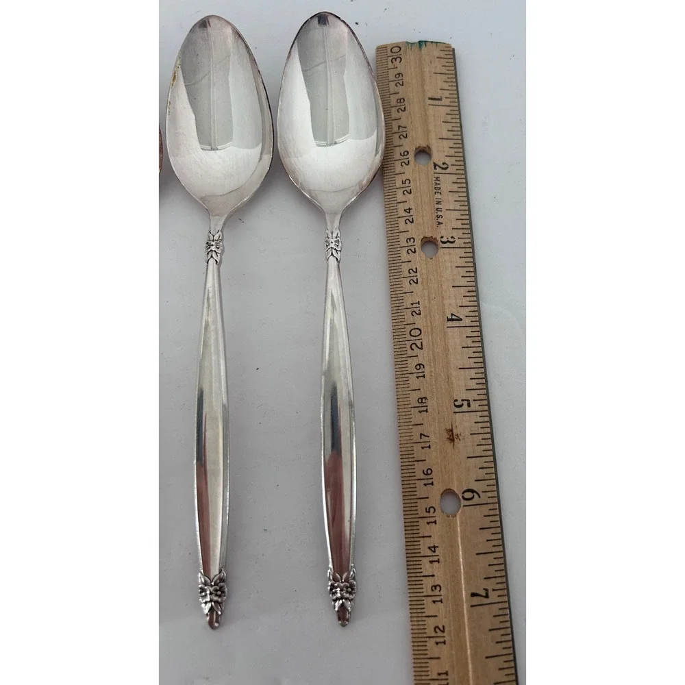 6- 1847 Rogers Vintage 1965 Garland Pattern Silverplate Soup Spoons 7 1/8